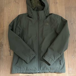 Womens The North Face coat with shell jacket. Two pieces in one! Size XL.